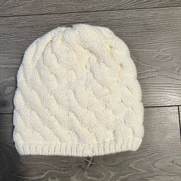Like New Burton Cable Knit Beanie - Picture 2 of 6